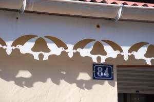 There were many different types of gingerbreading on the little cottages in town. I like the kissing birds.