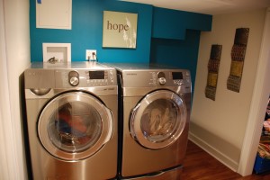 I almost can't breathe right now.  I'm that excited looking at my own laundry room.